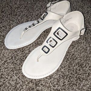 White Sandals (Women's Shoes)